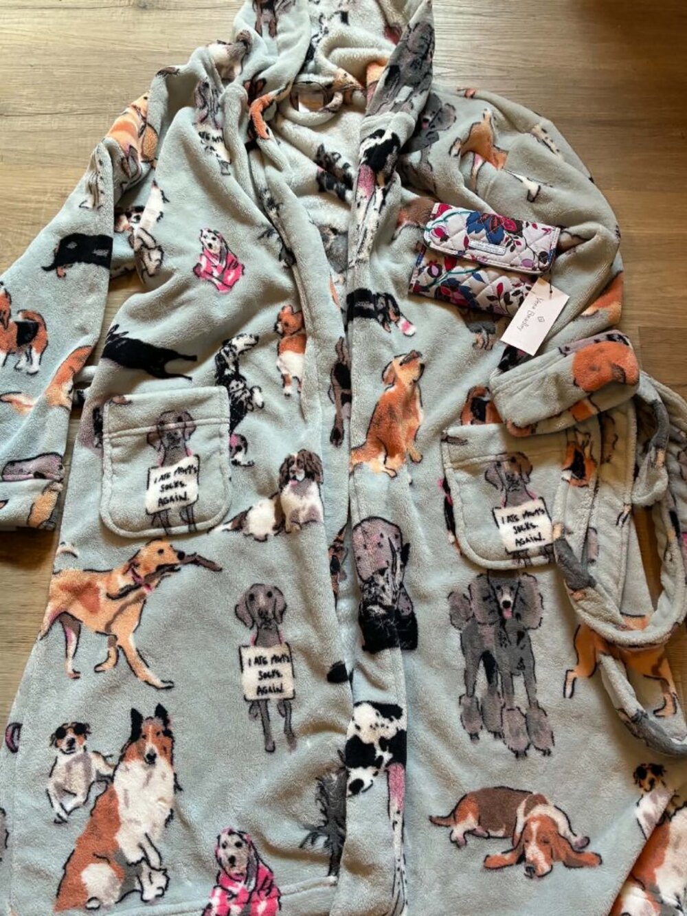NEW Vera Bradley Dog Show s/m robe new-no tag & Euro wallet Vineyard floral